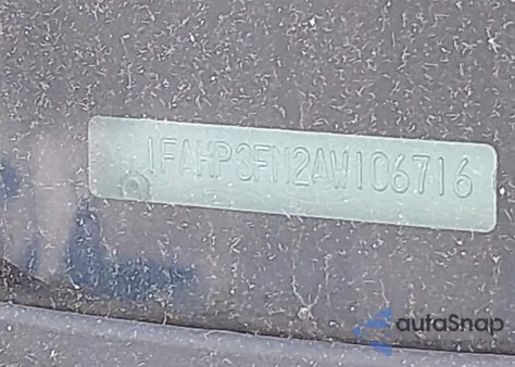 2010 Ford Focus Se z USA, uszkodzony, nr VIN 1FAHP3FN2AW106716